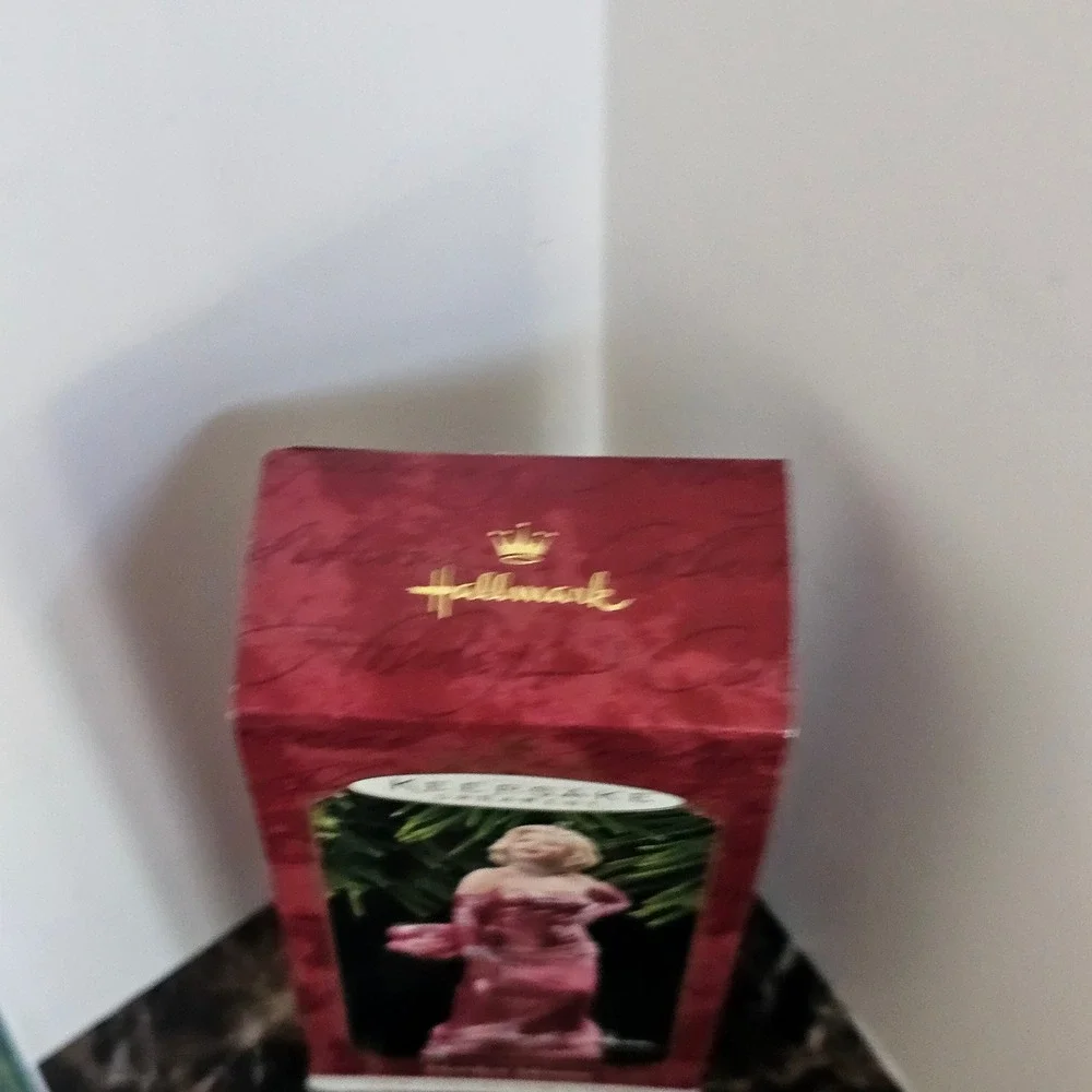 Hallmark keepsake ornament